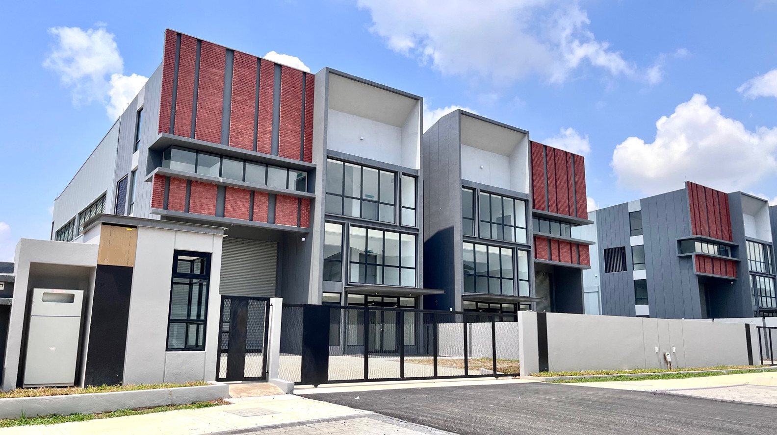 Elmina Business Park